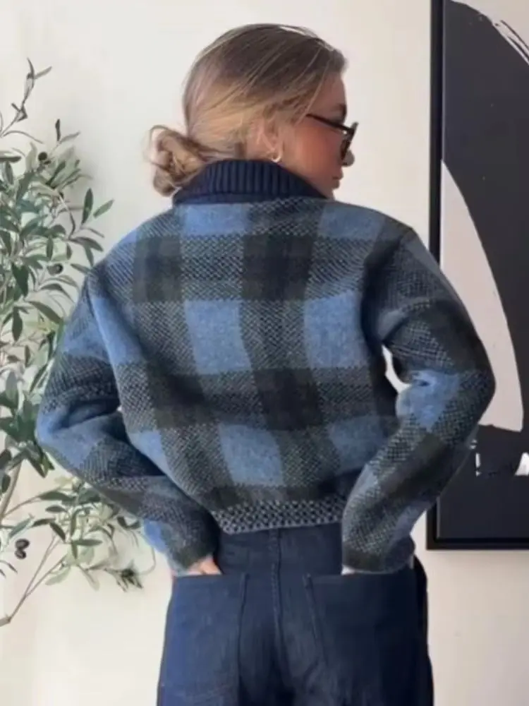 

HH Women Fashion Versatile Lapel Knitted Jacket Female Autumn High Street Casual Long Sleeve Zipper Pockets Plaid Sweater Mujer