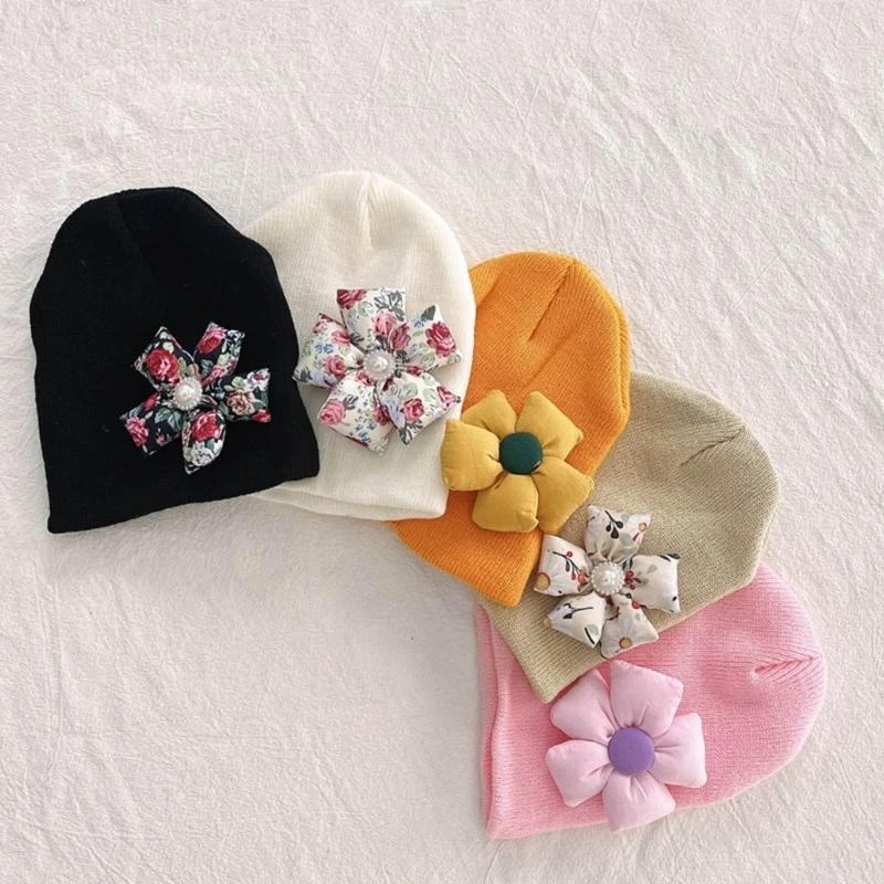 

J15U Warm & Snugs Baby Beanie with FlowerDesign Knitted Cap Comfortable for Infants