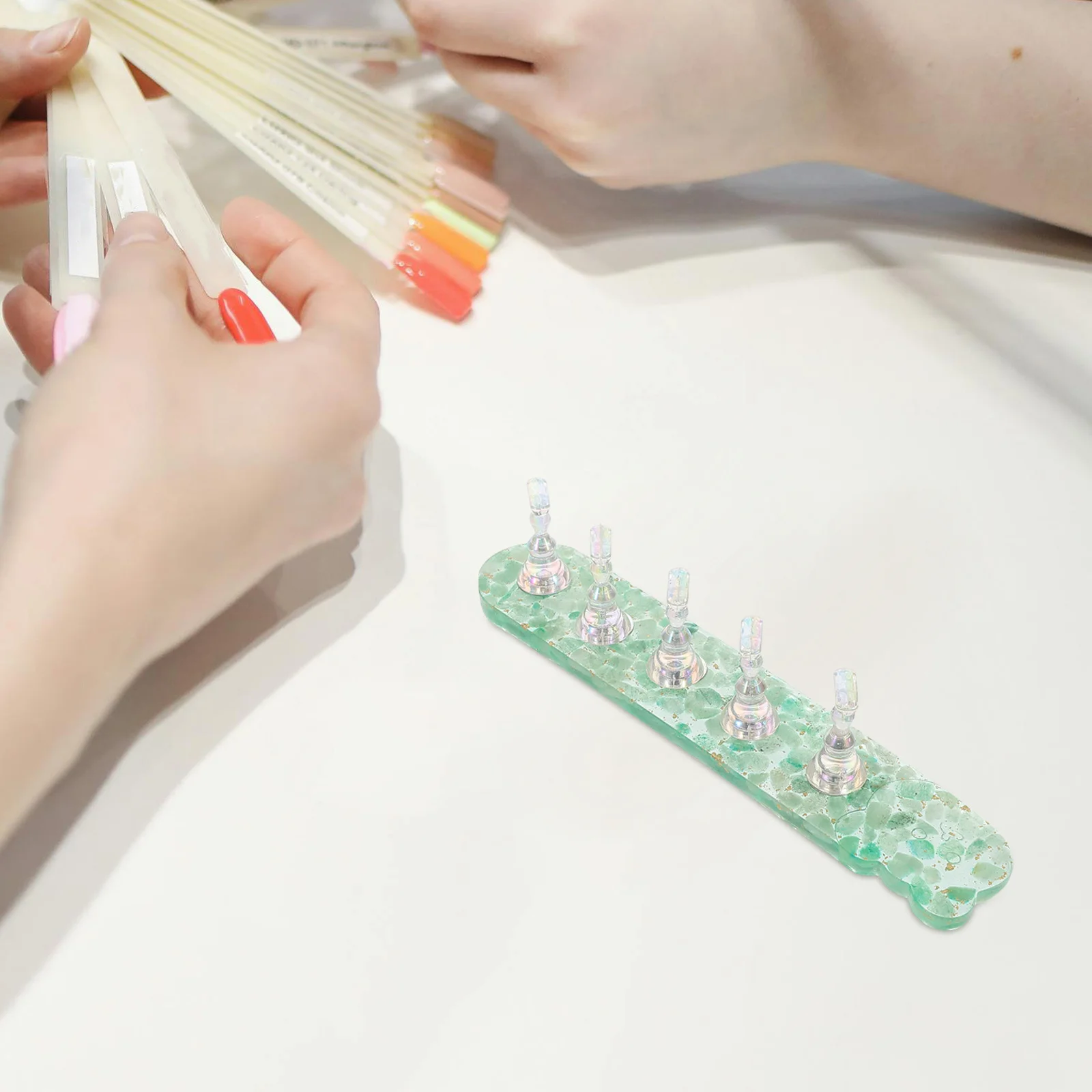 Groene Nail Art Praktijk Stand Druk op Nagels Houder DIY Schilderen Vingernagel Manicure Training Tool Thuis Salon Nagelpraktijk