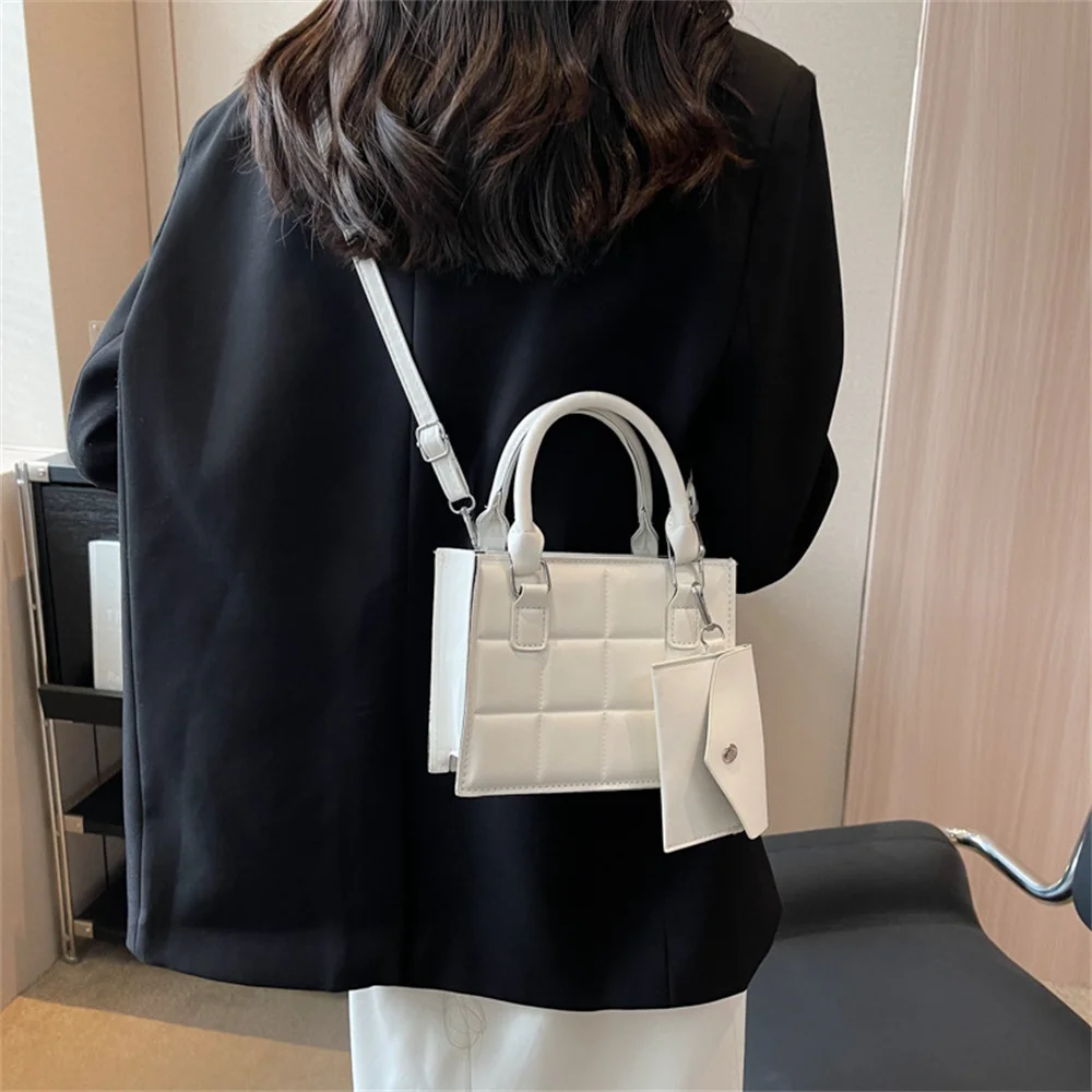 Women Grid Printing Shoulder Crossbody Bag with Small Purse Pendant Solid Color Messenger Bag Designer Casual Square Handbag