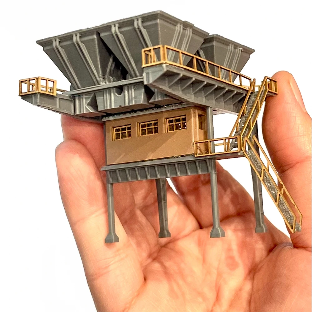 N Scale Miniature Coal Hoist/Coal Loader Model Tower Crane For DIY Railway Sand Table Scene Model Accessories Diorama Kit 1PCS