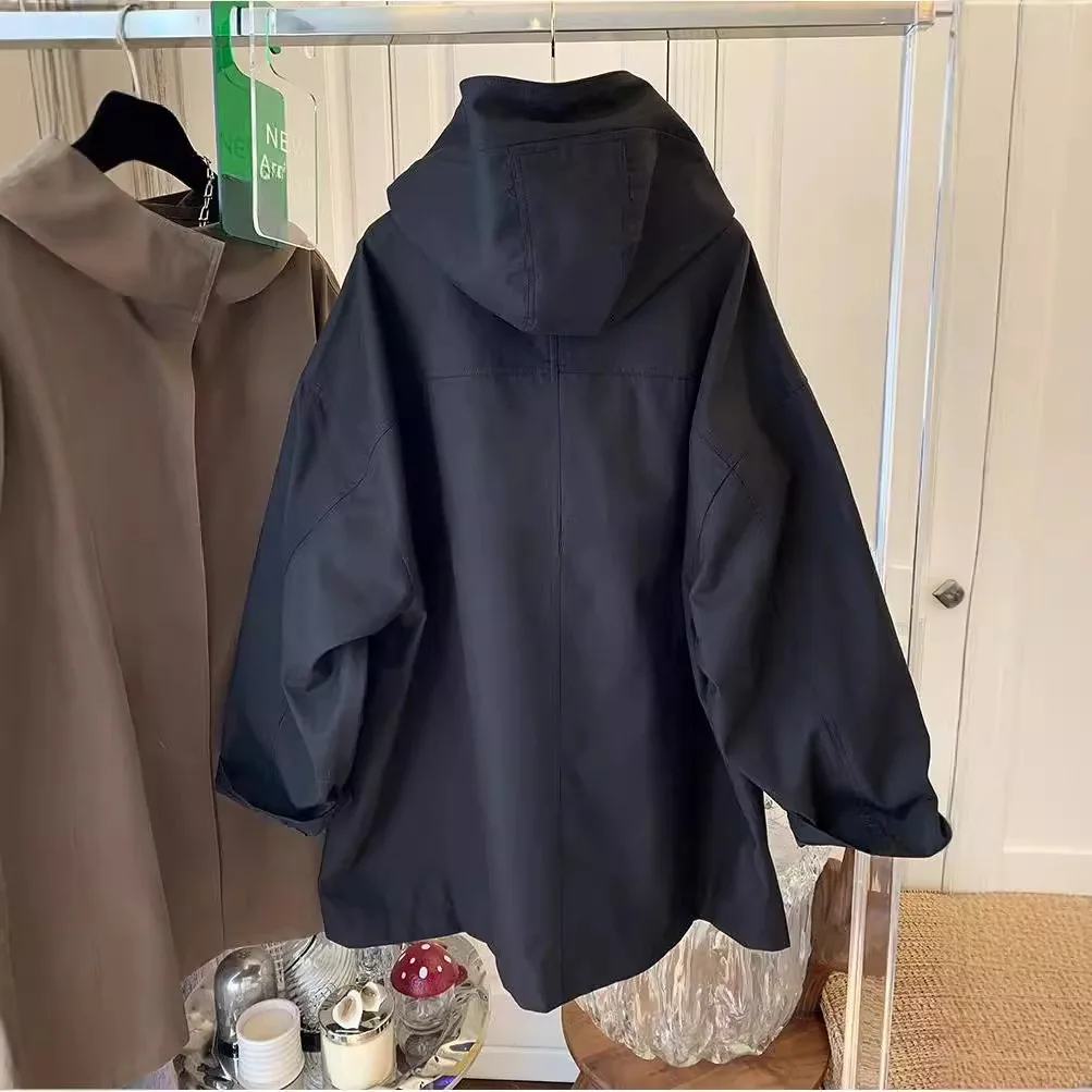 High-grade Maillard retro hooded windbreaker women\'s spring and autumn new plus size loose long fashion temperament brown coat.