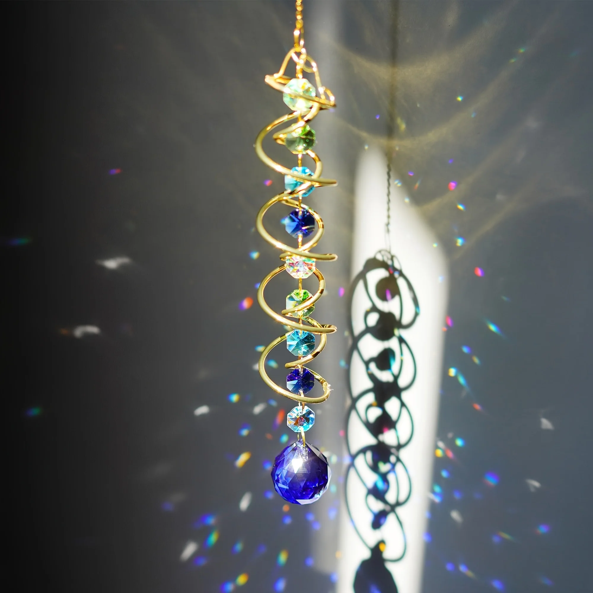 

Sun Catcher 3D Wind Rotating Gaze Ball Spiral Tail Rotating Stabilizer Hanging Indoor Home Outdoor Garden