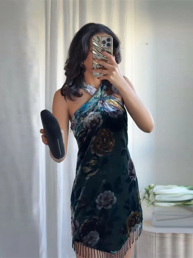 Seksowne sukienki imprezowe z frędzlami, krótkie, dopasowane, bez rękawów, z dekoltem typu halter, odkryte plecy, eleganckie sukienki wieczorowe, damska moda, sukienki na zimę i wiosnę.