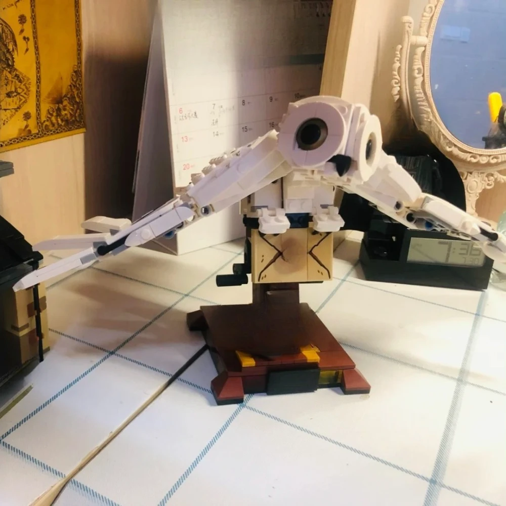 

Hedwig Snowy Owl Deliver, модель буквы, наборы строительных блоков, совместимые с частицами Lego, подходят для рождественских подарков 75979