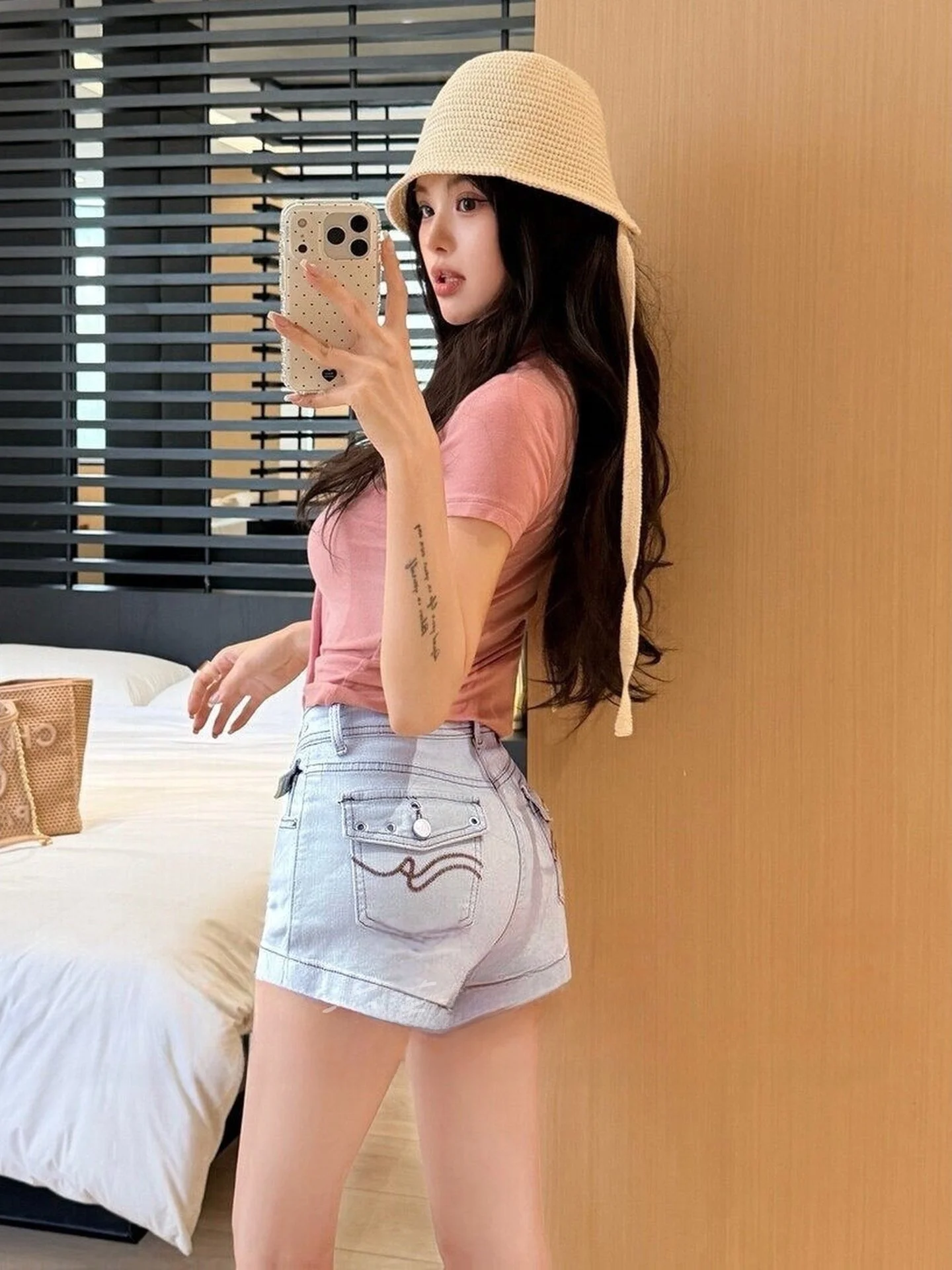 

American Hot Girl High Waist Embroidered Denim Shorts Women's Tightening Slimming Casual Cotton Stretch Bootcut Hot Pants