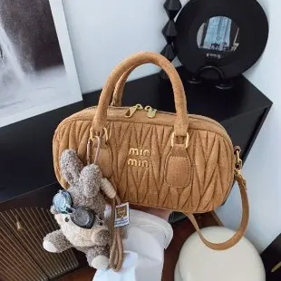 

2025 New Wrinkle Handbag - Stylish Bowling Bag for Women, Crossbody & Shoulder Strap, Compact & Lightweight