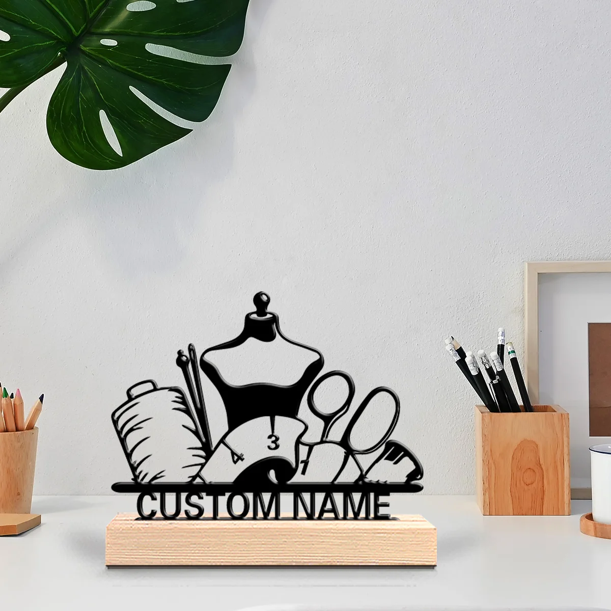 1pc Fashion Personalized Custom Tailor Metal Statues Metal Art With Wooden Base Bedroom, Desktop Decoration, Vintage Style
