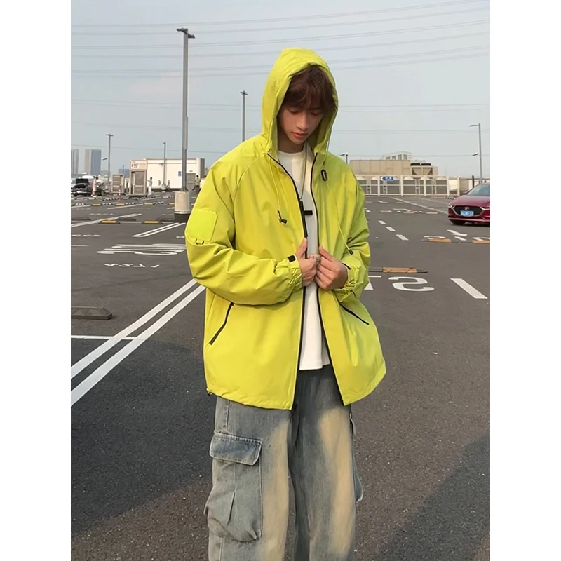 

Men's Autumn New Casual Loose Fit Waterproof Hiking Jacket Outdoor Windproof Breathable Mountaineering Coat for Trekking Camping