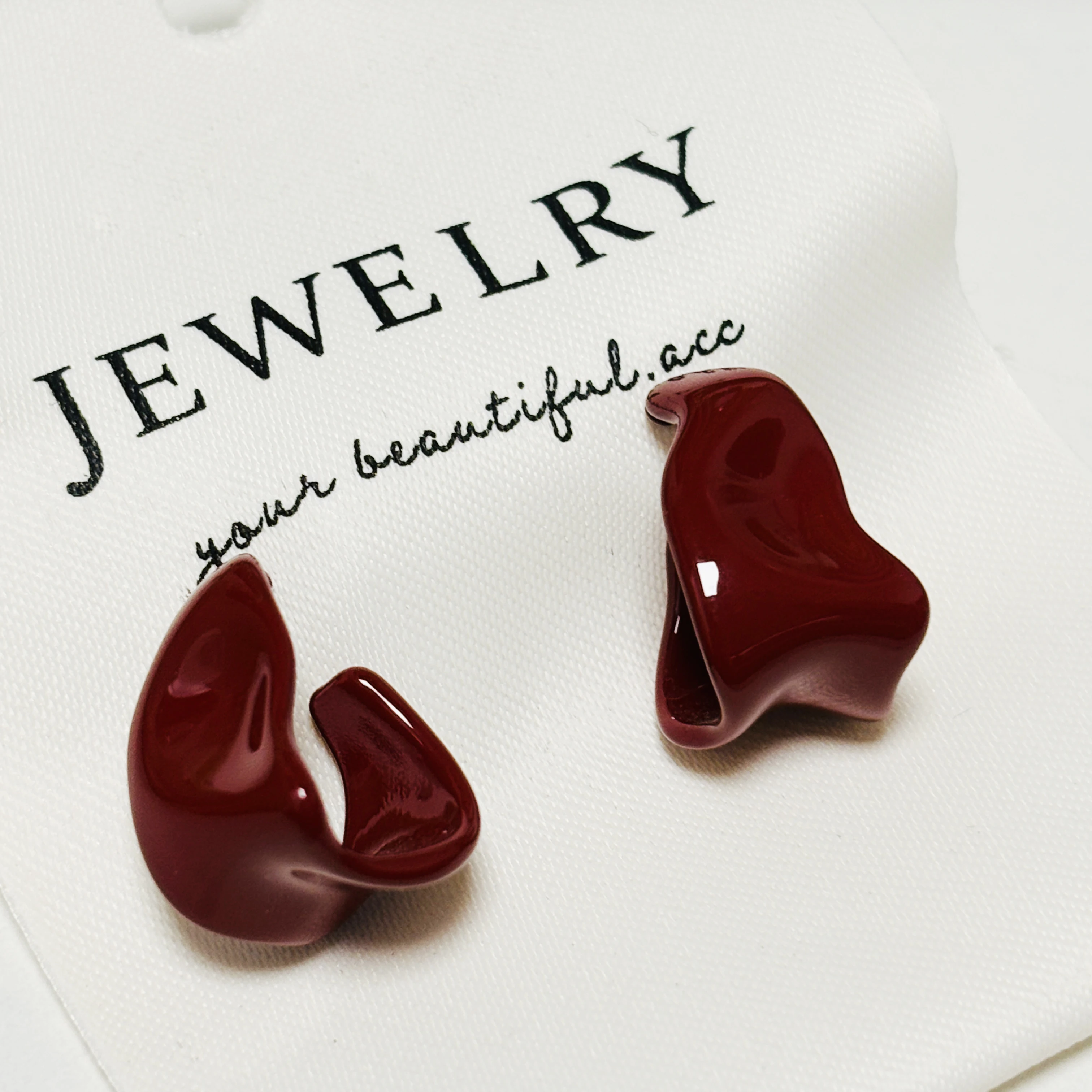 

Dripping Oil Curved Red Stud Earrings C Type Irregular Design INS Advanced Fashion Drop Earring