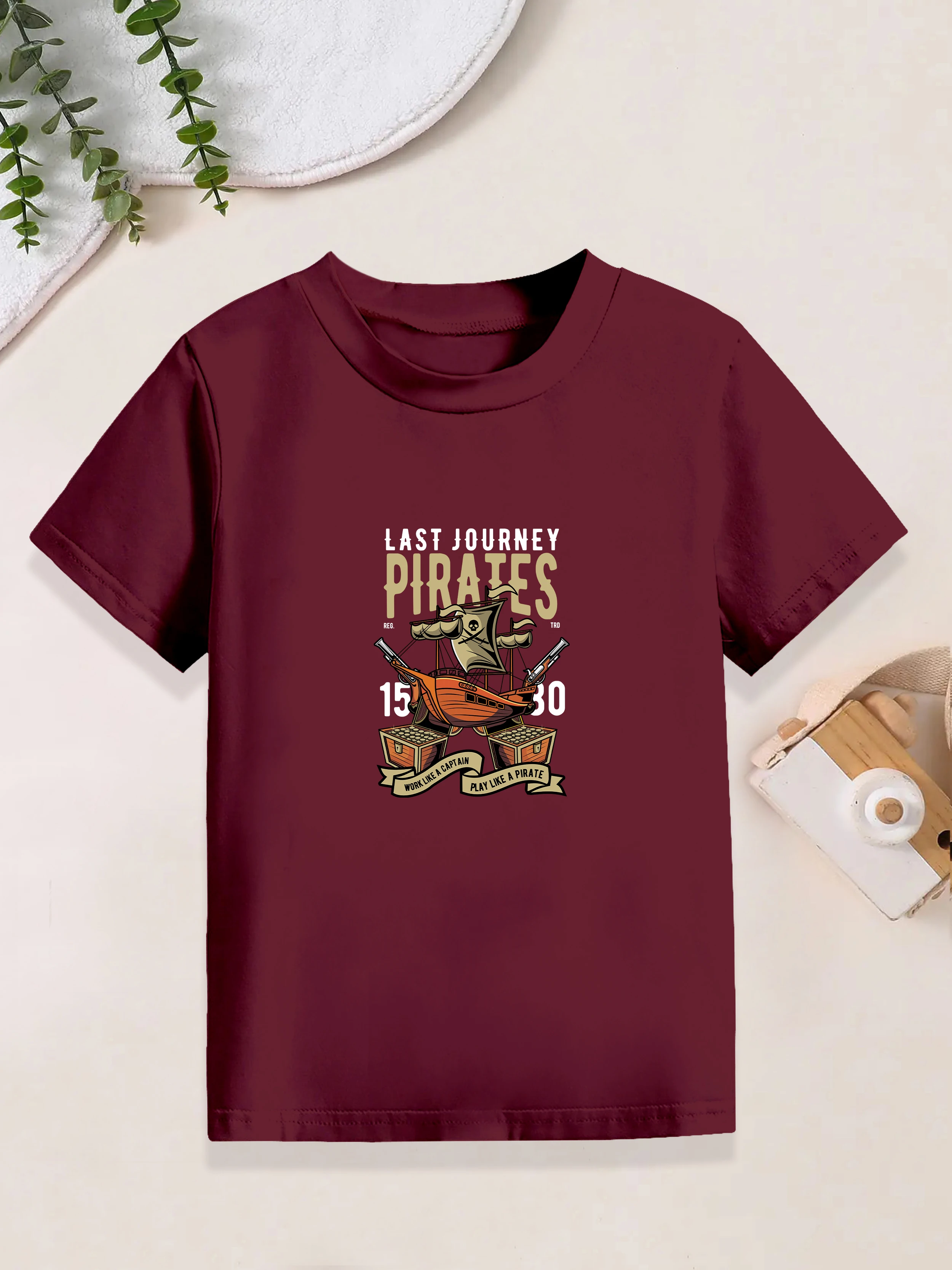 

1 шт.: Повседневные летние футболки для мальчиков с принтом мультяшного пиратского корабля