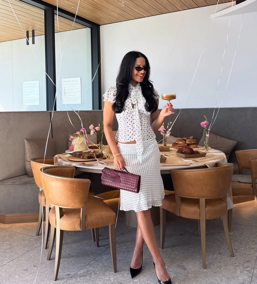 Guiz Women's French Retro Polka Dot Tie-Up Top, Short Waist-Cinching Slimming Top Shirt, Light Luxury Style Date Night Party Elegant Shirt, Versatile Tie-Up Options Top