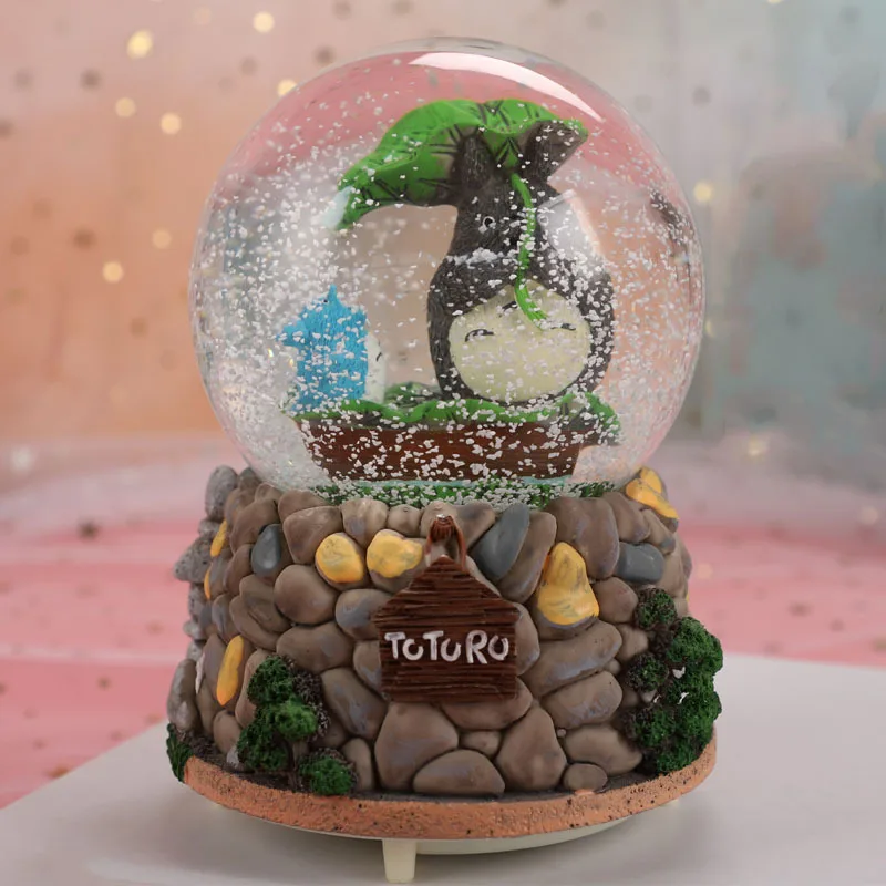 Chinchilla crystal ball music box automatic snow light music rotation to send boyfriend and girlfriend birthday gift