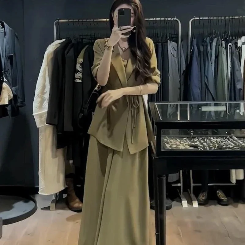 High End Fashion Suit for Women in The Spring of 2025 Style With a Small Fragrance Temperament Suit Dress Slimming Two-piece Set