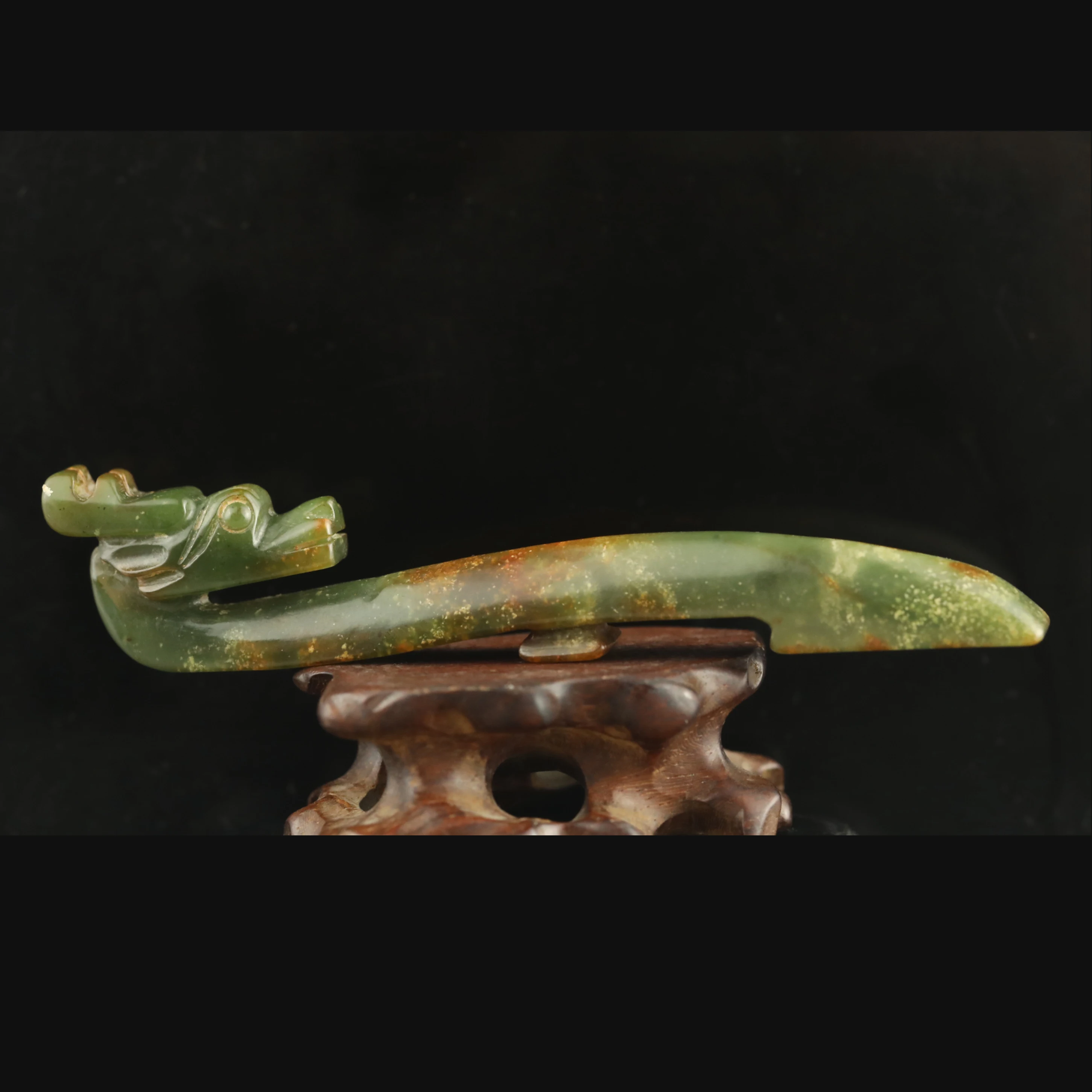 Old China Natural hetian Jade Hand Carved statue dragon loong hook pendant h