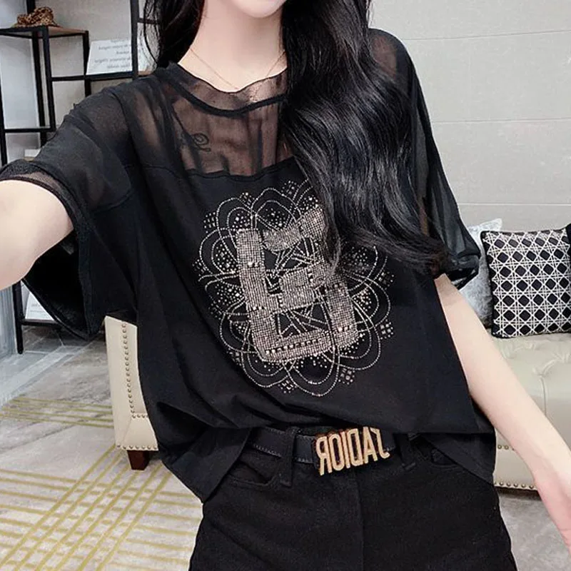 Mode koreanische weibliche Mesh gespleißt Rundhals ausschnitt lässig T-Shirt Sommer Damen bekleidung lose All-Match einfarbige Diamanten Tops