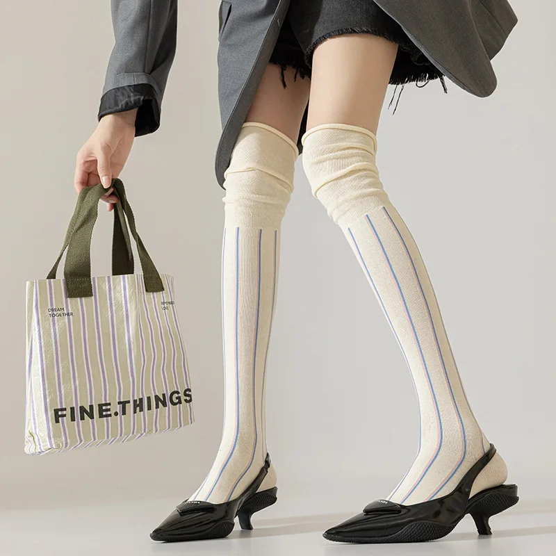 

1 пара вязаных чулок до колена, однотонные теплые носки на весну, осень и зиму, вязаные длинные носки в вертикальную полоску