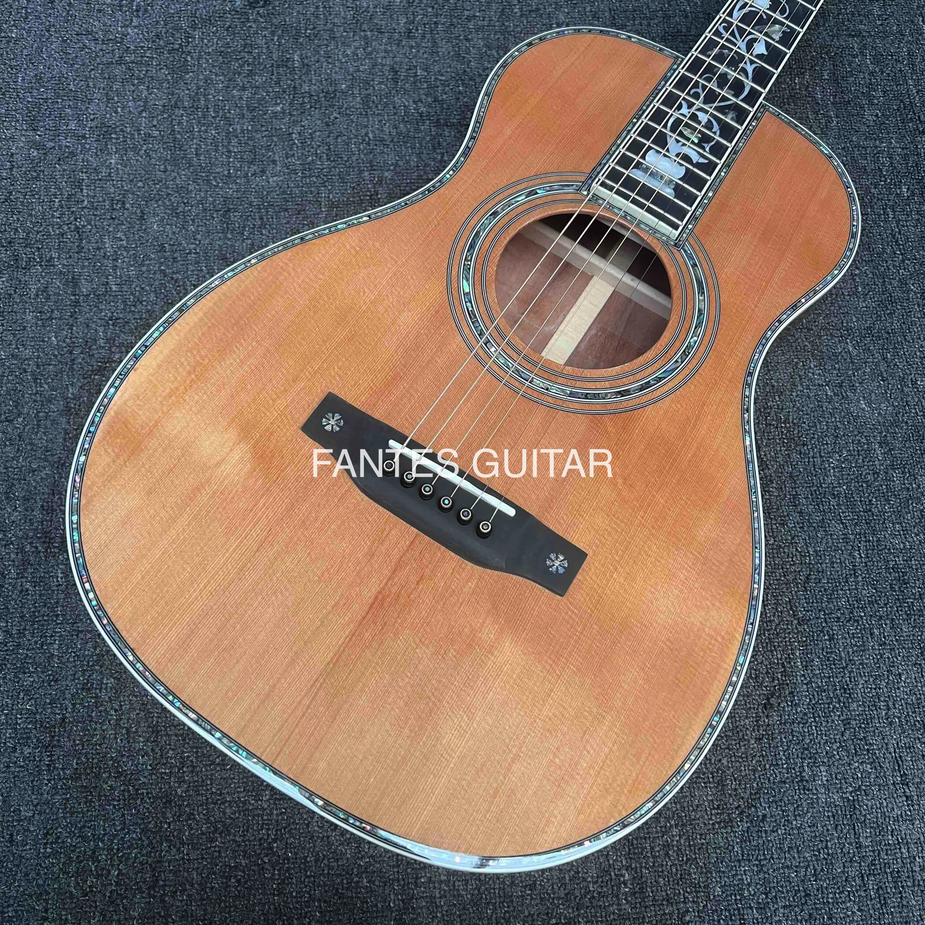 Custom Solid Cedar Wood Back Side OO Parlor Acoustic Guitar Accept Customized Logo on Headstock