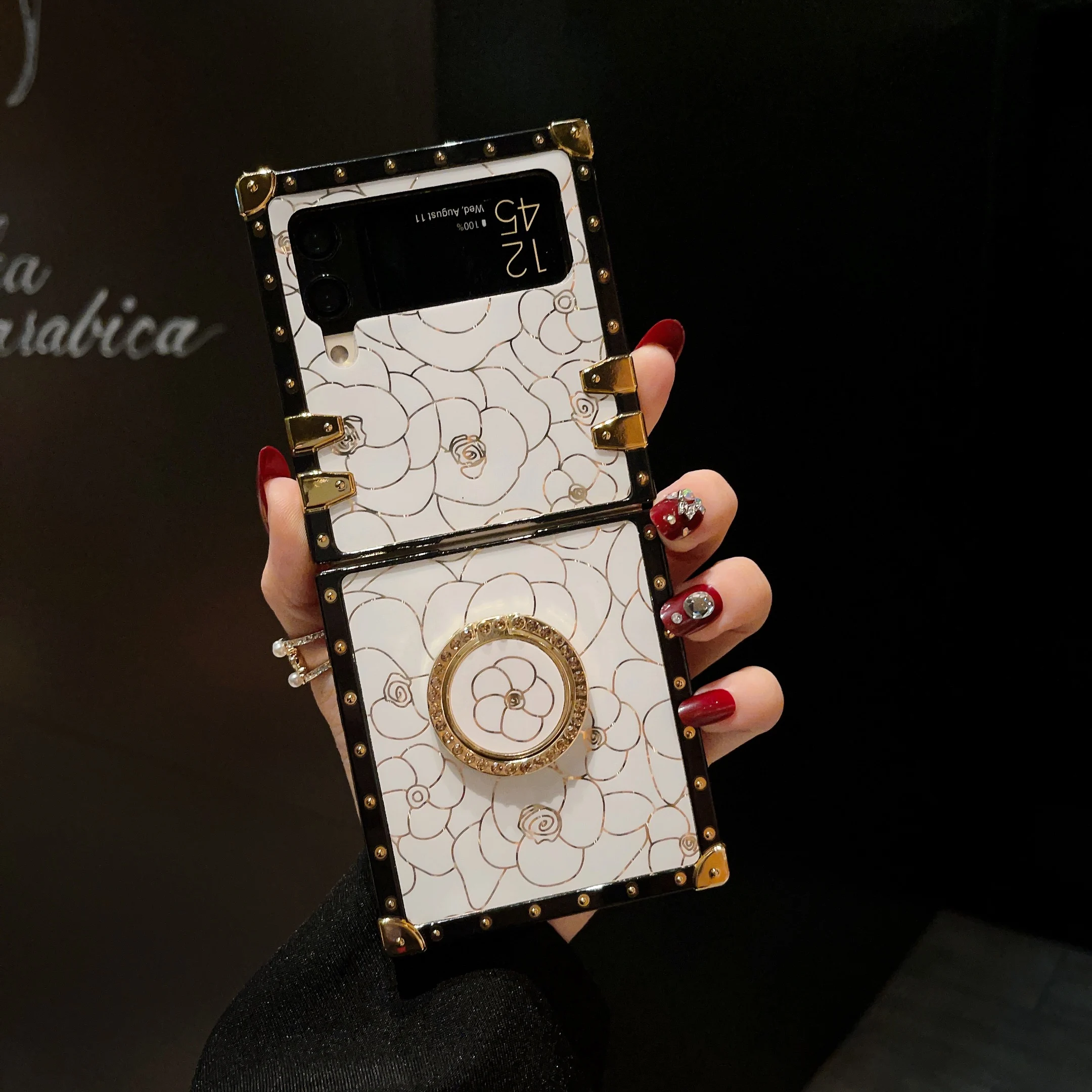 

Case for Samsung Galaxy Z Flip4 Flip3 Plain Leather Gold Thread Flower Case With Ring Holding Stand For Galaxy Z Flip 3 4 Cover