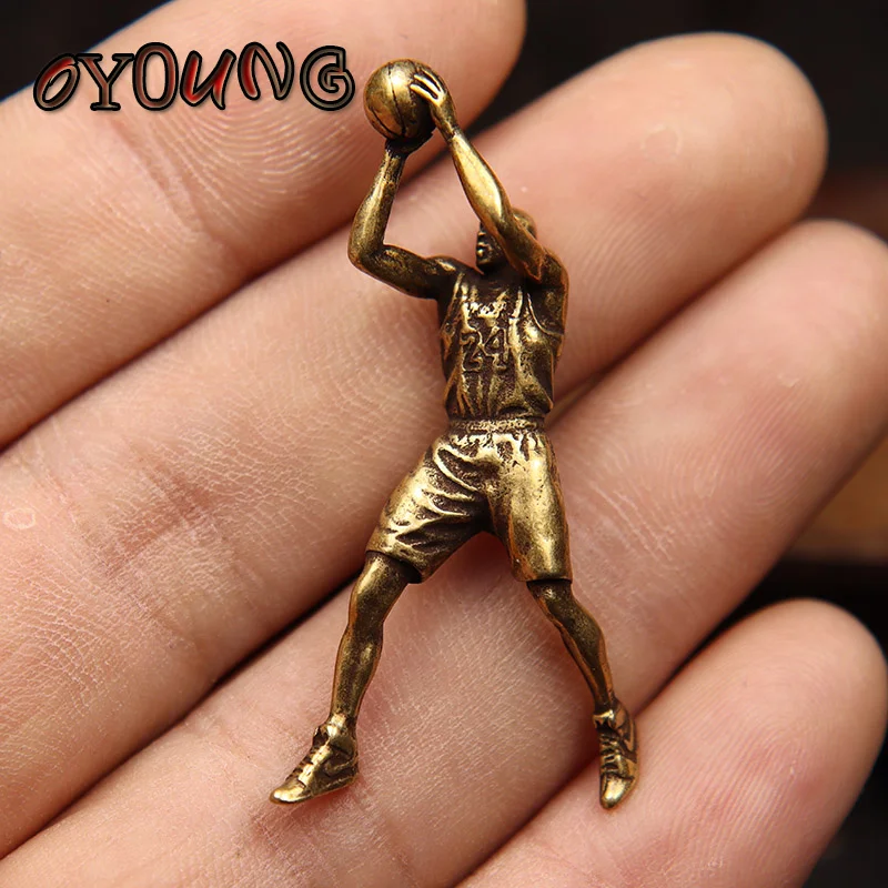 Brass Basketball Superstar Figurines Key Chain Pendant Jewelry Metal Brass Key Chain Charms Baubles Souvenir Gift For Retro Fans