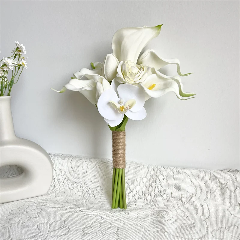 2023 New Wedding Accessories Pure White Tulip with Callas Small Bridesmaid Bouquet for Wedding Days Ramo de boda de novia