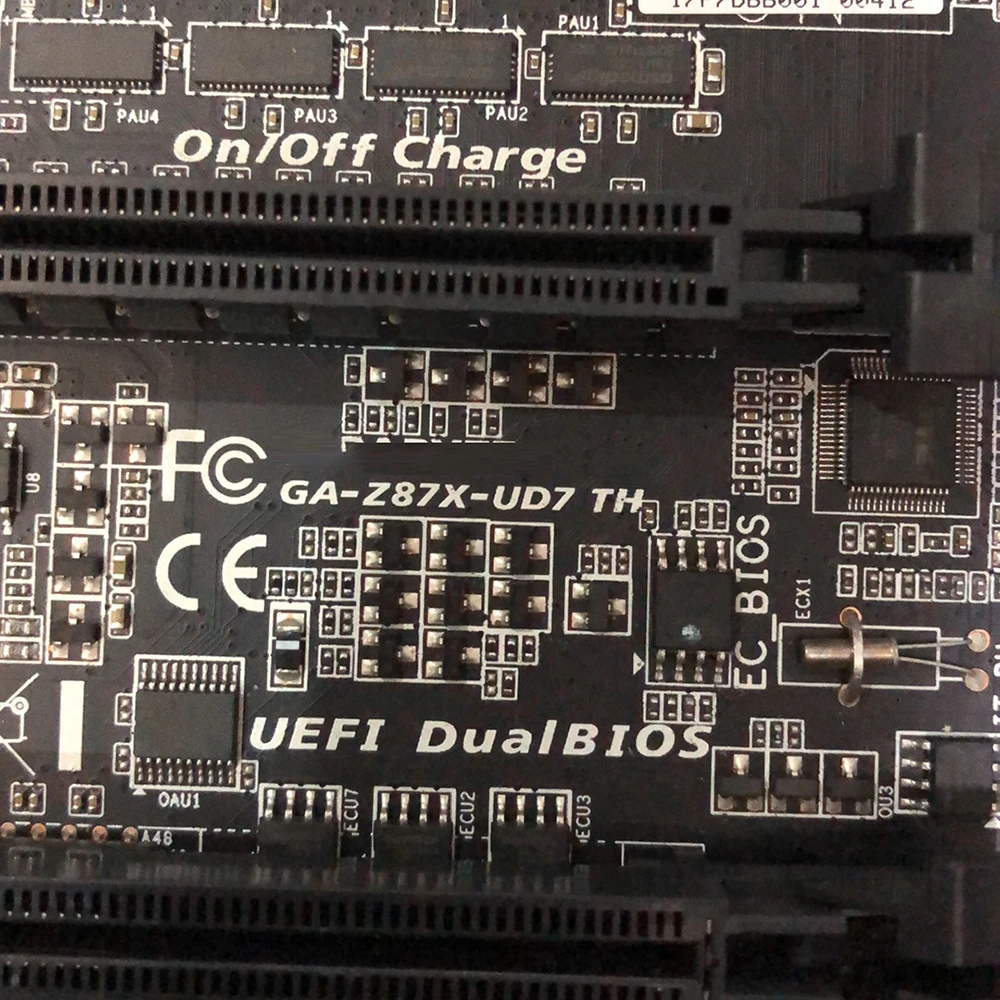 

GA-Z87X-UD7 TH для Gigabyte LGA 1150 Z87 32 ГБ PCI-E 3,0 DDR3 E-ATX настольная материнская плата