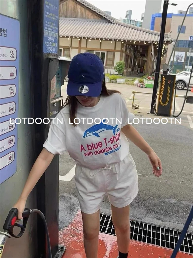 LOTDOOTN t-shirt estive Preppy Y2k in stile coreano t-shirt grafiche a maniche corte con stampa delfino da donna in puro cotone Harajuku top Casual