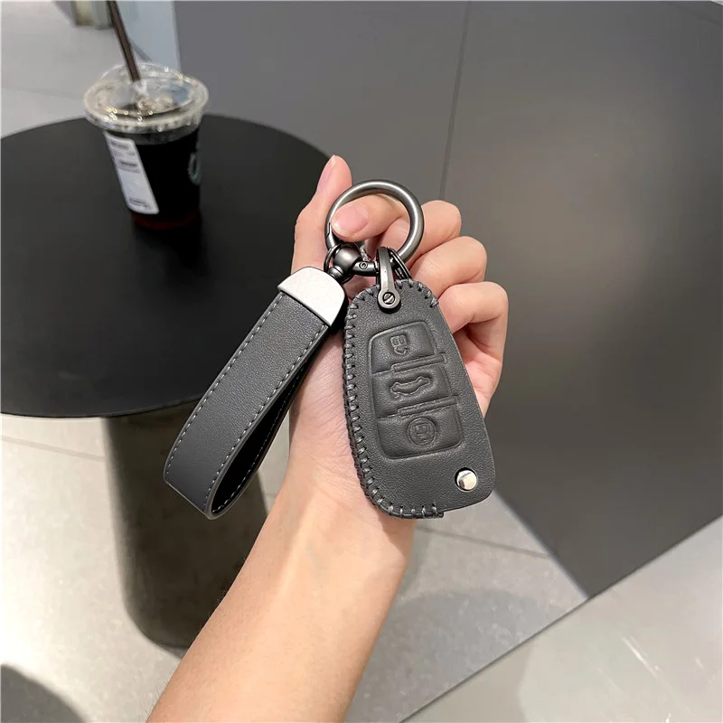 Leather Car Key Case Cover Fob For Audi A1 A3 A4 8P 8L 8V A5 B6 B7 A6 A7 C5 C6 Q3 Q5 Q7 4F S3 S4 S6 RS3 TT Car Protector Shell