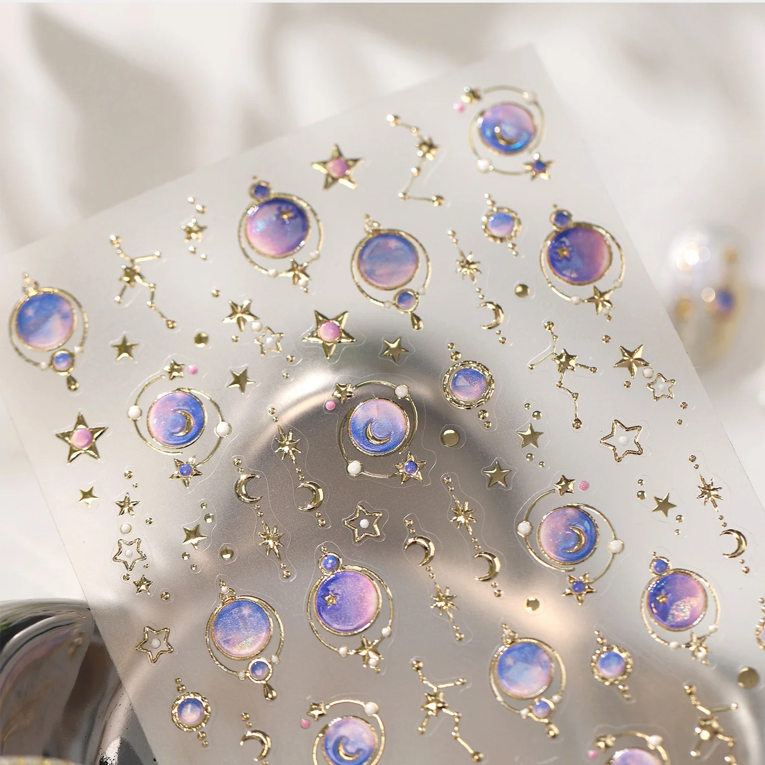 5D Farbverlauf Lila Kosmische Planeten Mond Vierfach-Stern-Kette Perlen-Charm Galaxie Metall-Nagelaufkleber Selbstklebende Traumhafte Nagelsticker