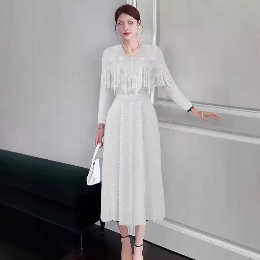 2025 Autumn New Miyake Pleated Dress Fashion Nail Diamond Fringe Flower Temperament Loose Women's Long Dress