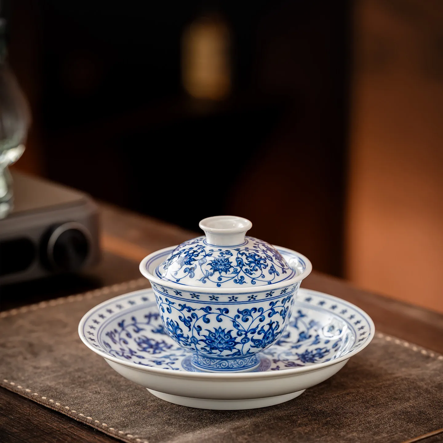 Blue and White Imitation Ming Yongle Interlock Branch Two Tureen Thick Tire Non-Scald Tea Brewing Bowl Household Ceramic Cup