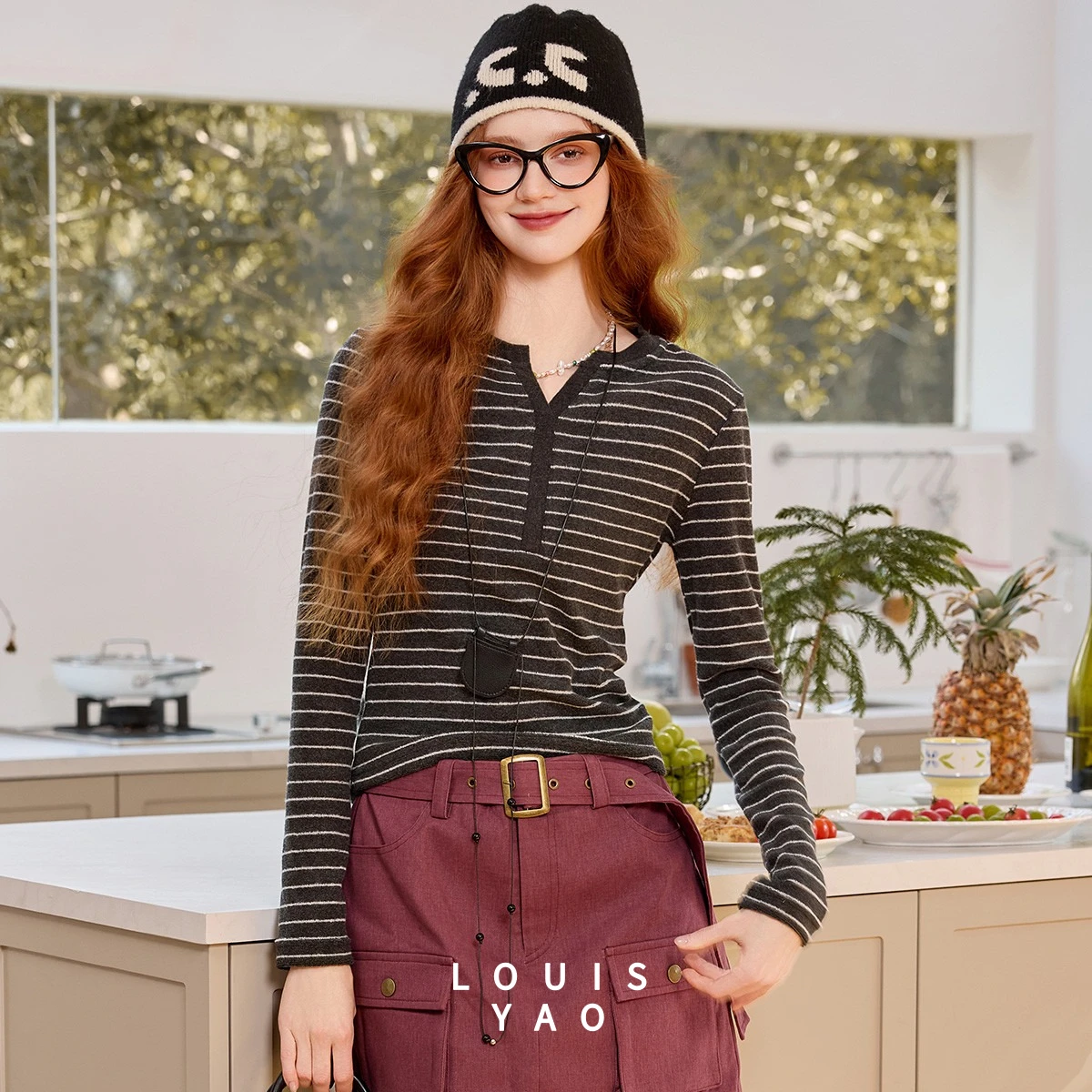 LOUISYAO Retro Oversized Striped T-Shirt Women 2025 Autumn Winter Contrast Color V Neck Long Sleeve Casual Minimalist Tops
