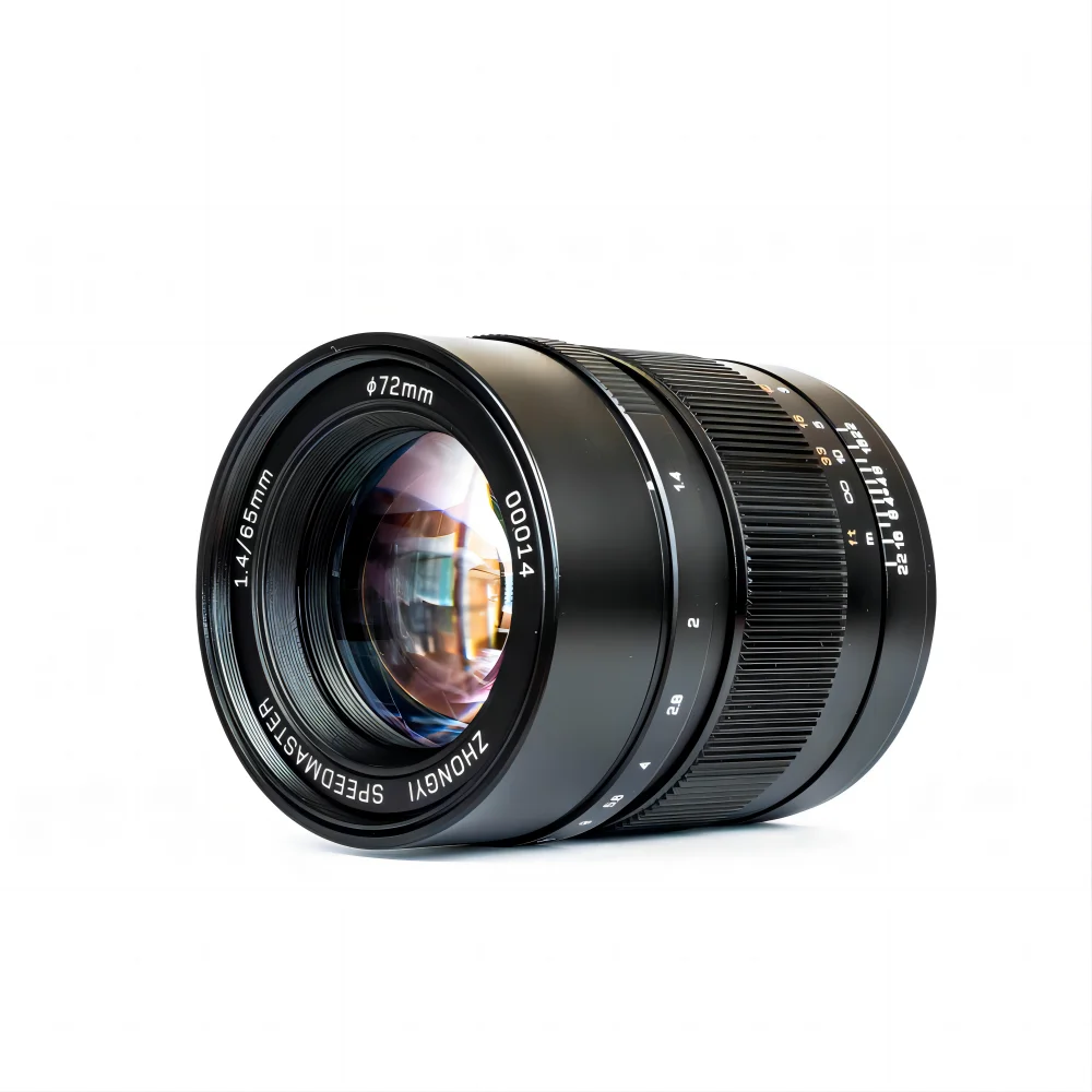 

Zhongyi Optics 65mm F1.4 Manual Focus Fixed Focus Camera Lens for Fuji GFX and Hasselblad XCD Mounts