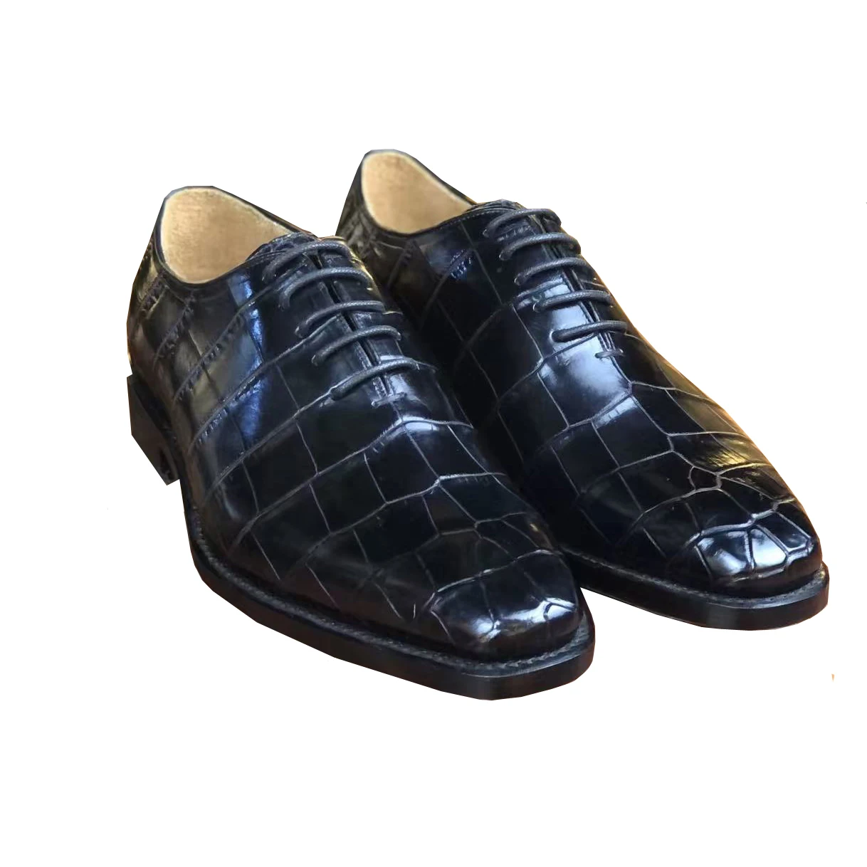 

yinshang new 2026 men dress shoes male formal shoes crocodile shoe for men wedding groom shoes business meeting