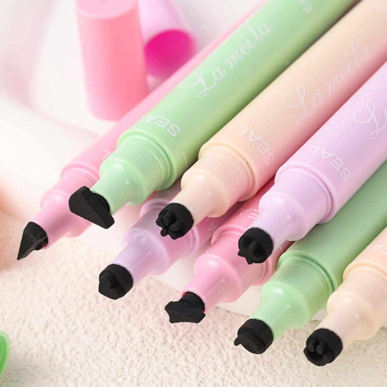 Eyeliner 2 in 1 da 1 pezzo: impermeabile, ad asciugatura rapida, antivegetativo, setoso, facile da iniziare, anti-sbavature, adatto ai principianti