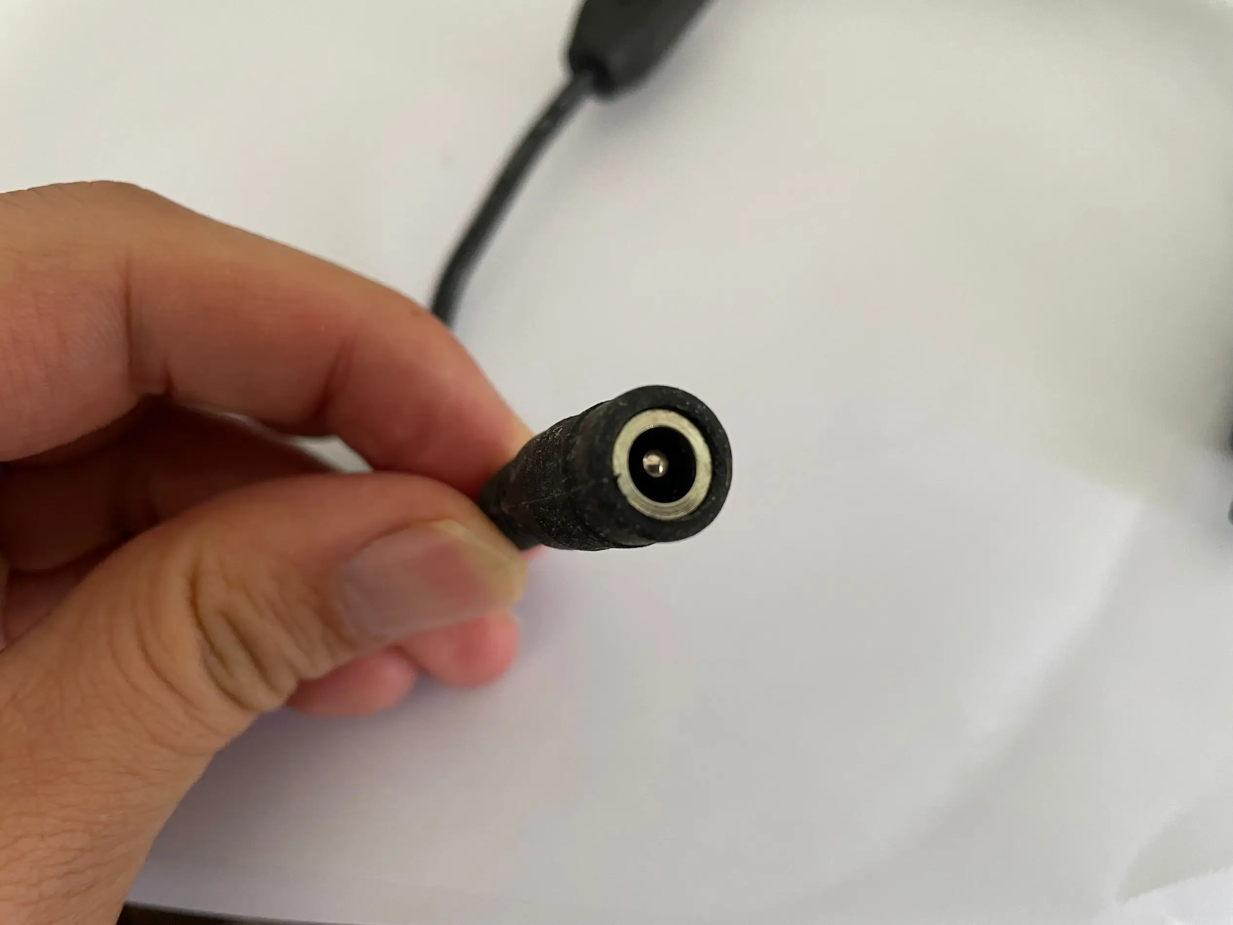 Power Splitter 1 to 4 Security Camera DVR 1 DC male To 4 Female plug Power Cord adapter Connector Cable Splitter for CCTV System