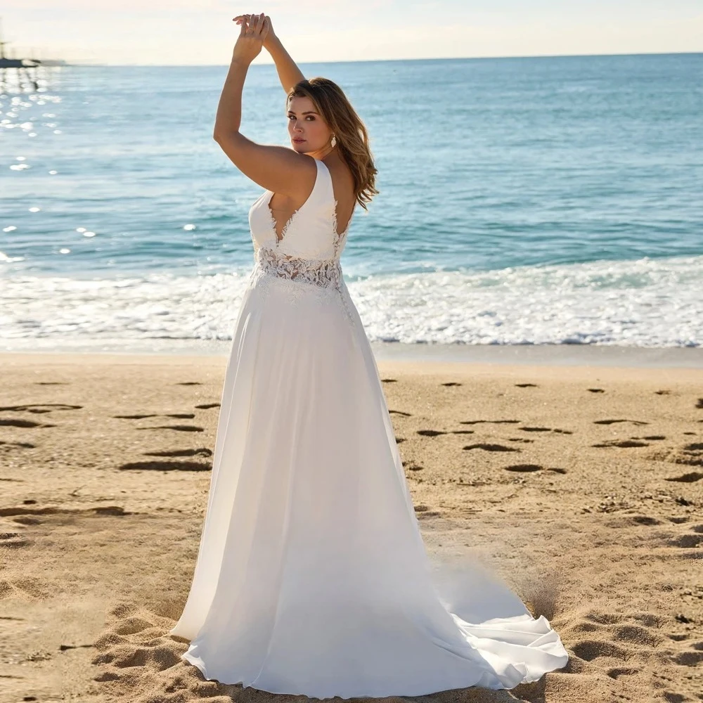 Beach Wedding Dresses Plus Size Deep V Neck Sleeveless Bride Gowns Appliques Back Button Sweep Train A-Line Vestido De Noiva