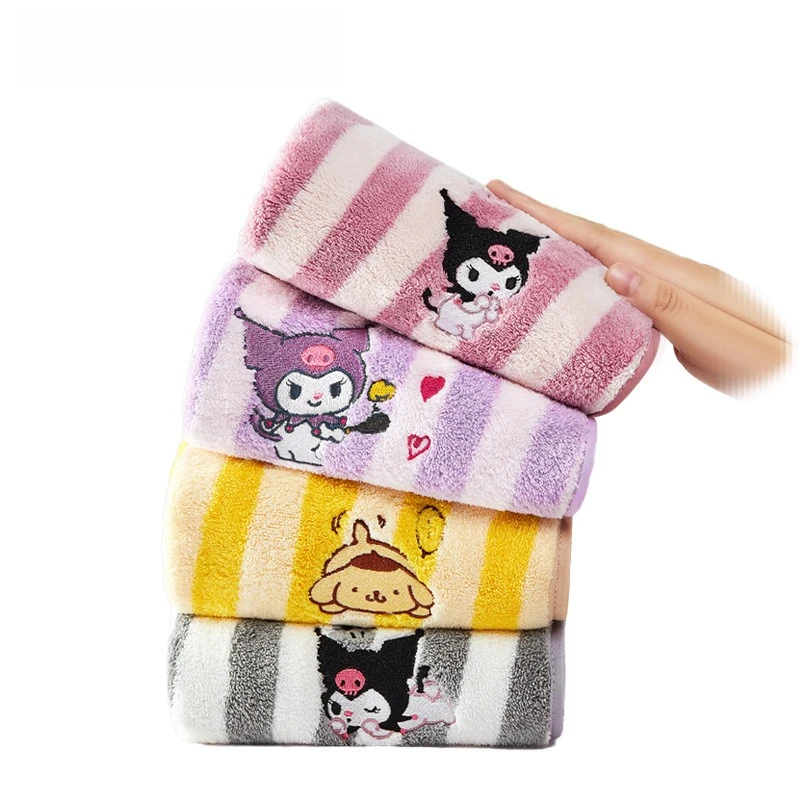منشفة كورومي ذات علامة تجارية مشتركة من Miniso Sanrio، منشفة كول لومي بودنغ للكلاب المطرزة لغسل الوجه، عشب الوجه