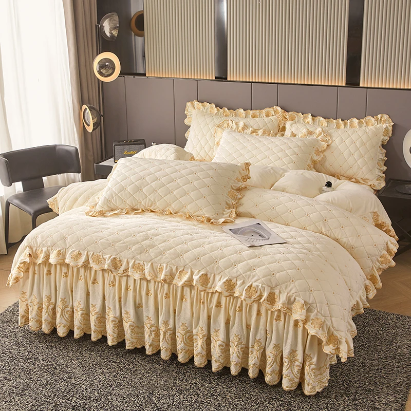 AIWINSURE-Thicken 4pcs Velvet Bedding Set, Embroidery Duvet Cover, Queen King Size, Fitted Bed Sheet with Ruffles
