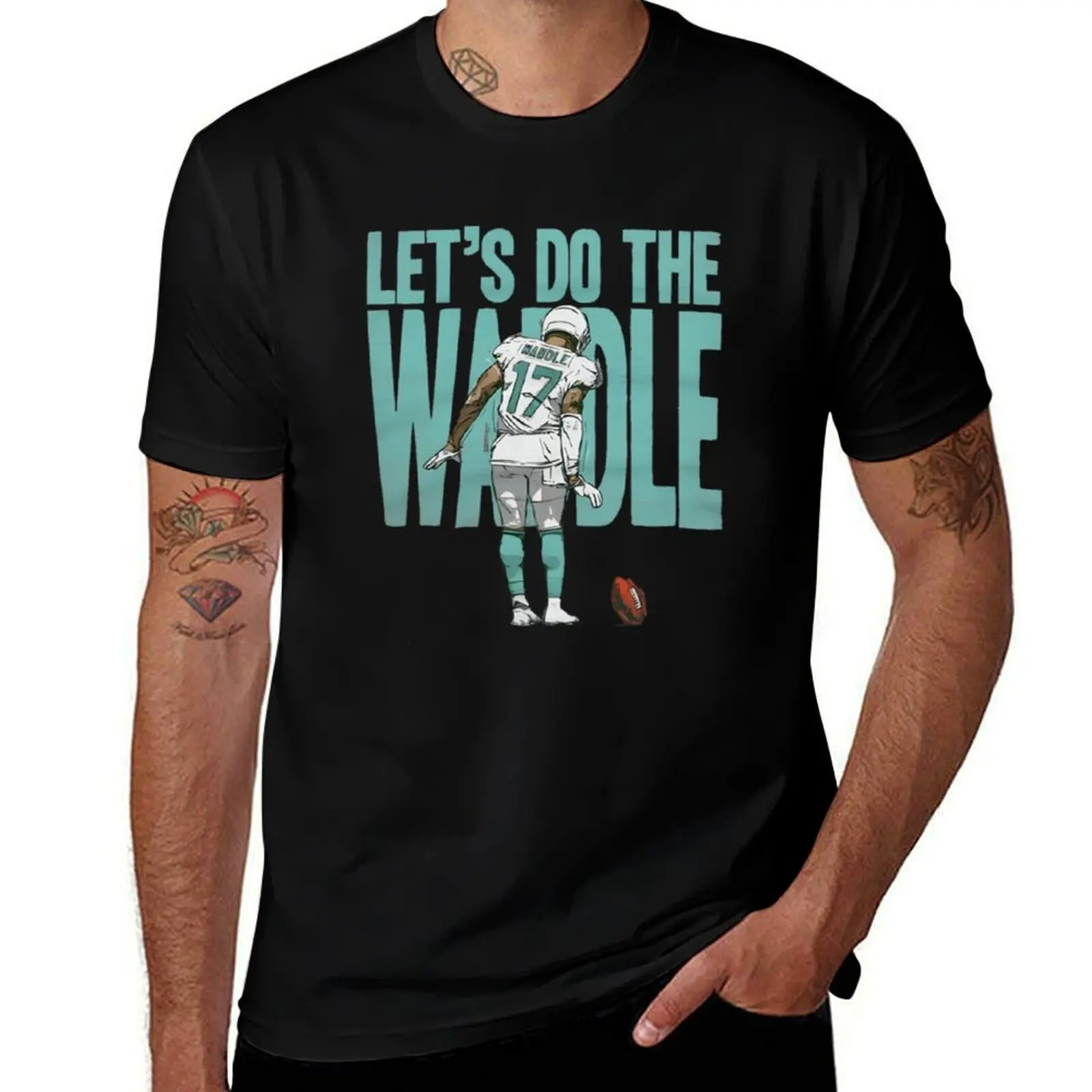 Jaylen Waddle lets do the Waddle dance T-Shirt Plus Size Short Sleeve T-Shirt