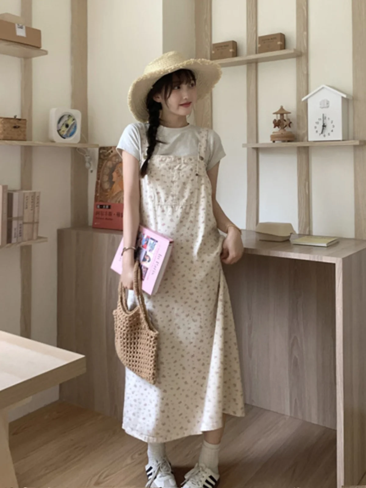 

plus Size Floral Print Bib Overalls Dress Summer New Style Retro Loose Slimming Age-Defying One-Piece Dress Korean Style Long...