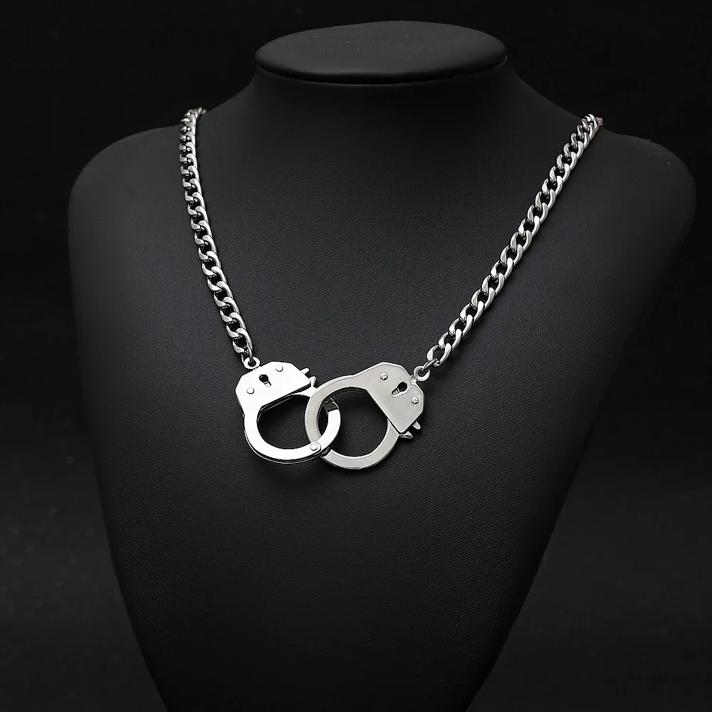 Handcuff Necklace Padlock Pendant Handcuffs Stainless Steel Curb Chain Interlocking Friendship Statement Necklace for Men