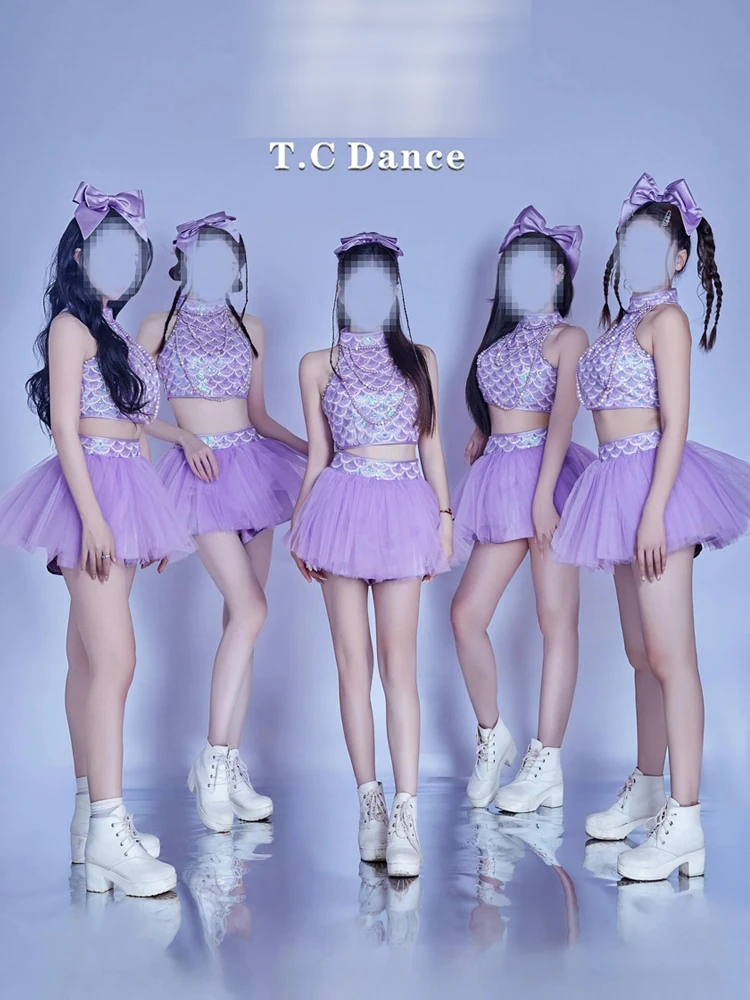 

KPOP Female Group Performance Outfit Purple Sequin Hanging Necklace Pearl Fluffy Skirt Set Jazz Dance Stage Performance Clothes