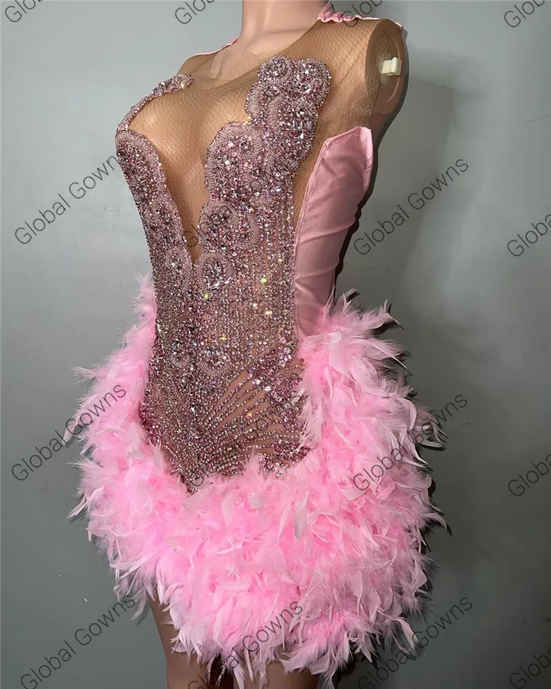 Pink O Neck Short Prom Dress Black Girls For 2024 Crystal Beaded Birthday Party Gown Feathers Mermaid Mini Cocktail Customized