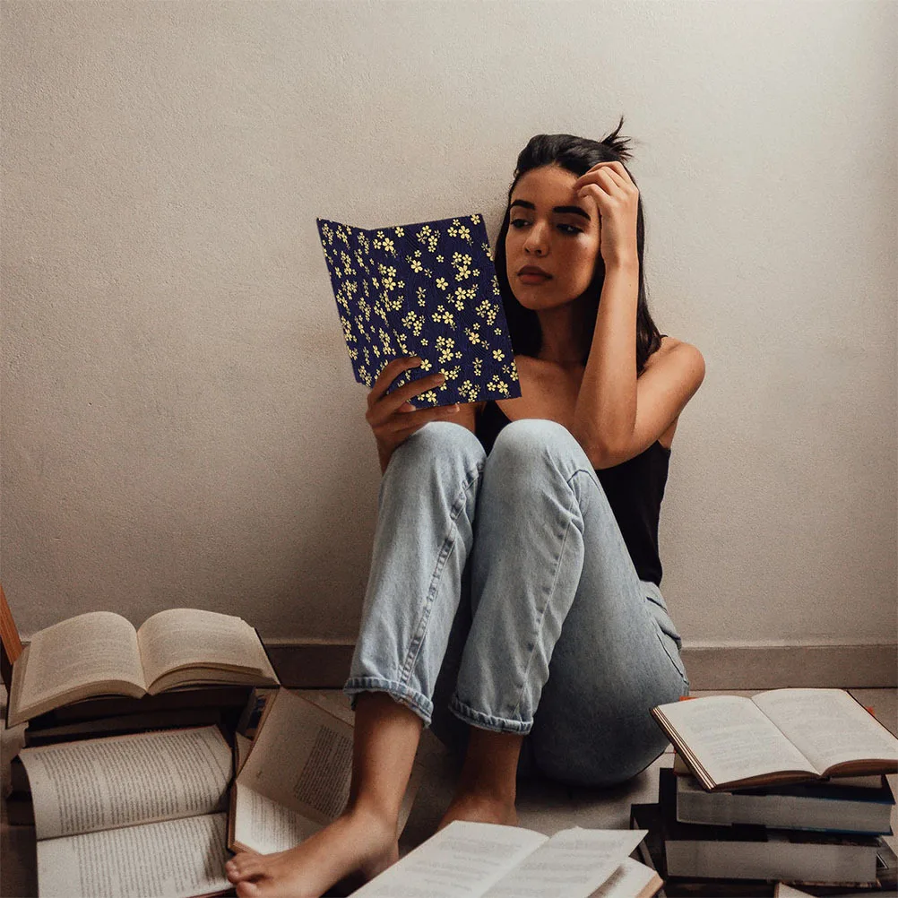 

Reusable Hardcover Book Sleeve Fabric Book Protector Retro Printed Cover Sleeve for Reading Study