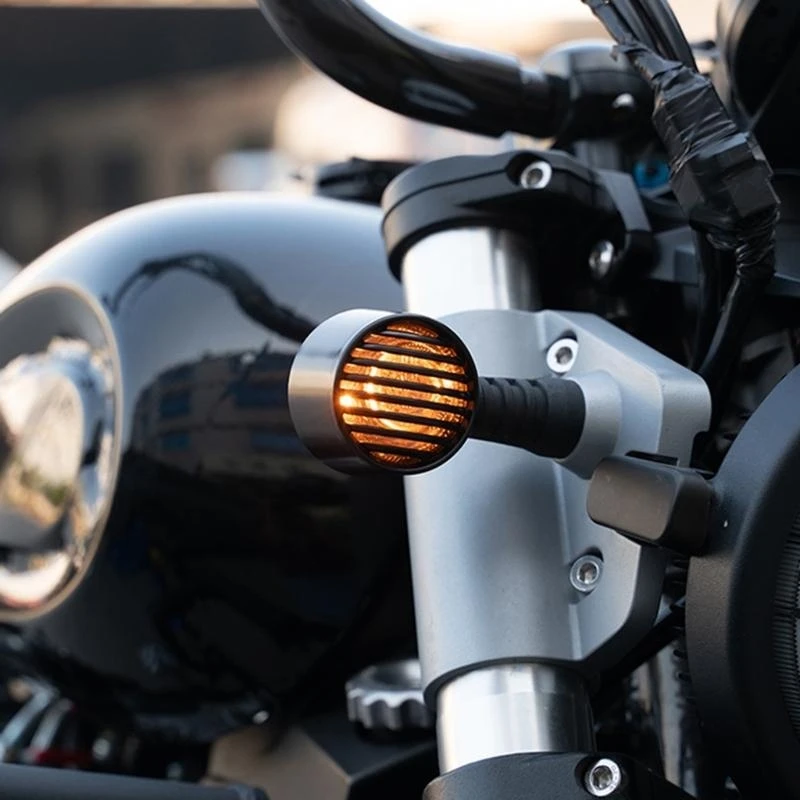 Motorcycle Front & Rear Turn LED Light Protections Cover Plastic For Qjmotor SRV300 / Srv 350