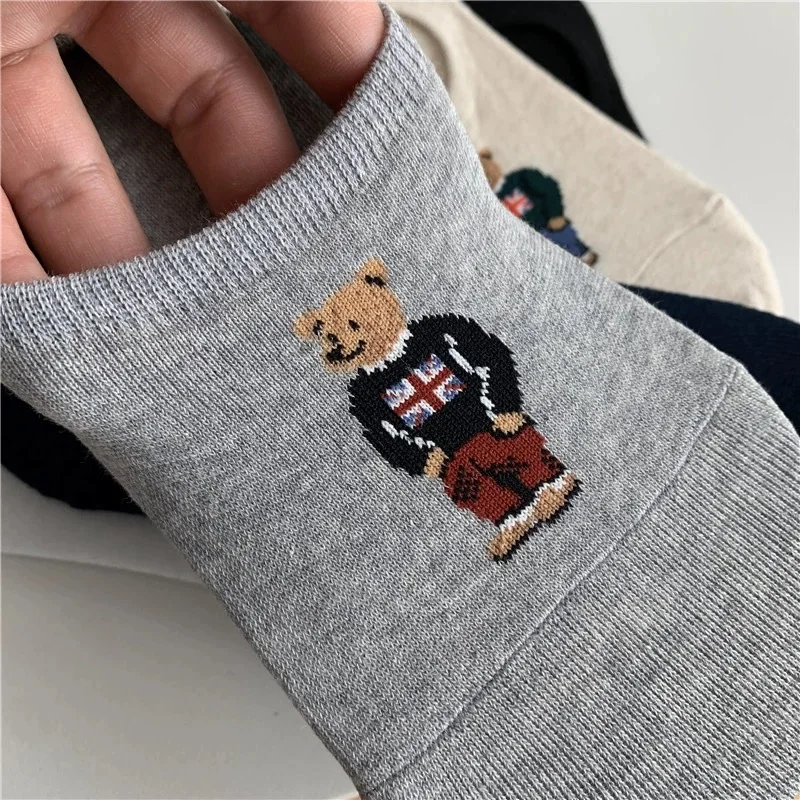 Good Quality Cartoon Gentleman Bear Men\'s Socks Cotton Harajuku Style Sport Boys Skateboard Novelty Breathable  Christmas Gifts