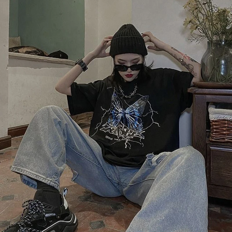 T-shirt Women Goth Cute Devil Print Tee Girl Tops Clothes Tee Butterfly Top Oversized Tshirts Harajuku Style Cartoon Graphic Tee