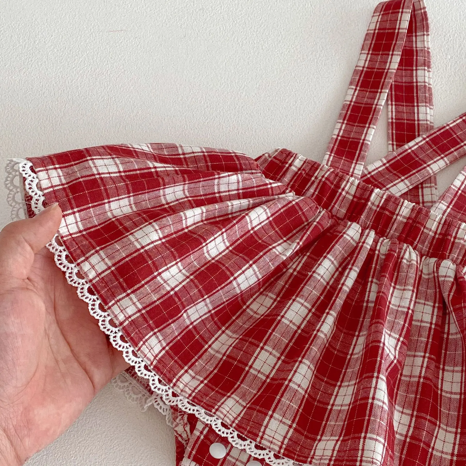 ملابس أطفال، طقم تنورة بحزام كتف للفتيات، طراز جديد لخريف 2026، ملابس زحف ضرطة للأطفال طقم مكون من قطعتين