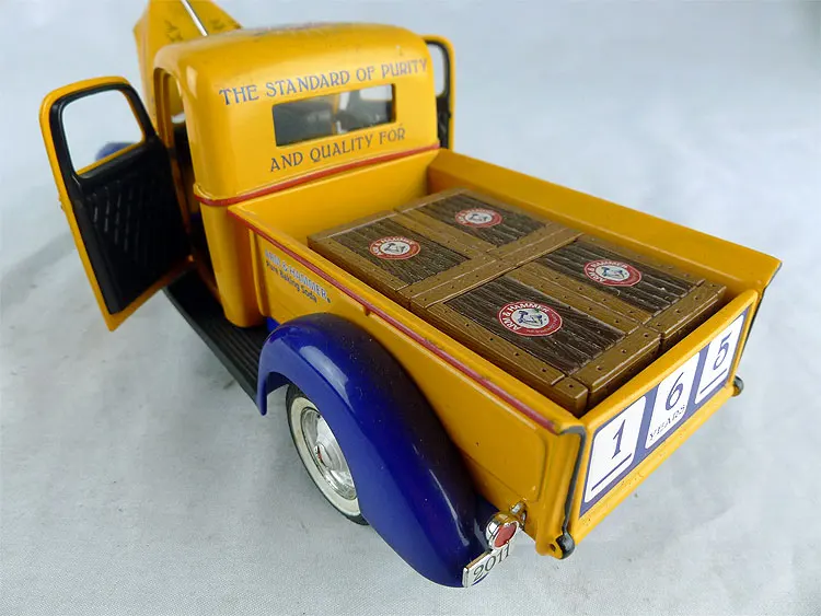 Diecast Alloy 1:25 Scale Arm & Hammer 1940 Ford Pickup Truck Car Model Adult Classic Collection Toy Souvenir Gift Static Display